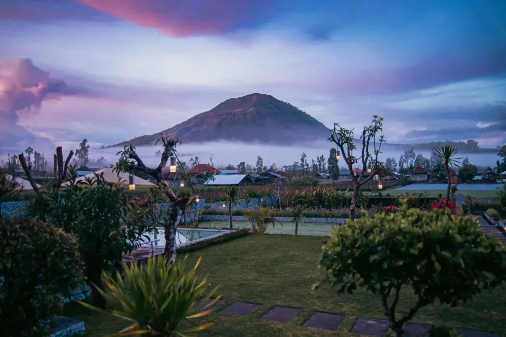 Dusk over the highlands, Bali